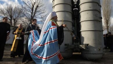 Photo of Представитель РПЦ: церковь может отказаться от благословения оружия